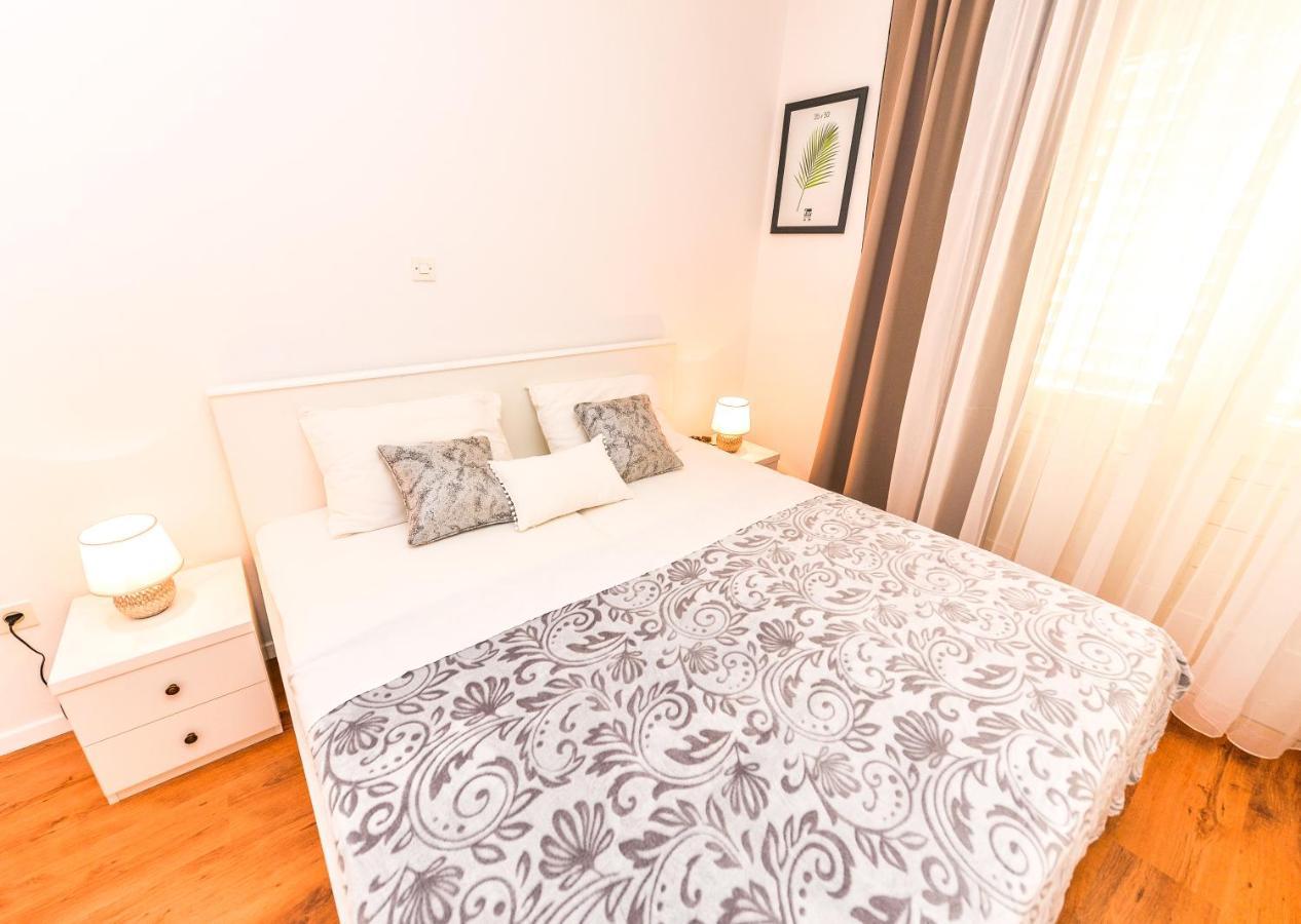 Apartments Ankica Novalja Eksteriør billede